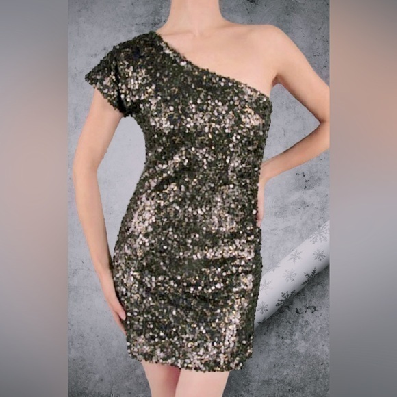 NWOTS🍒CITY TRIANGLES 9🍒SILVER BLACK SEQUINED ONE SHOULDER HOLIDAY PARTY DRESS - Picture 1 of 16